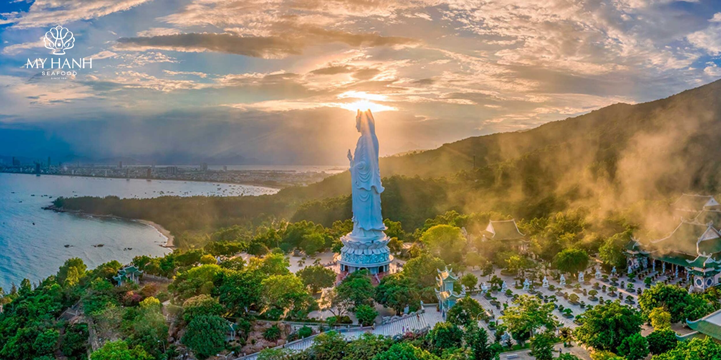 Son Tra Peninsula – Where the Sea Meets the Forest